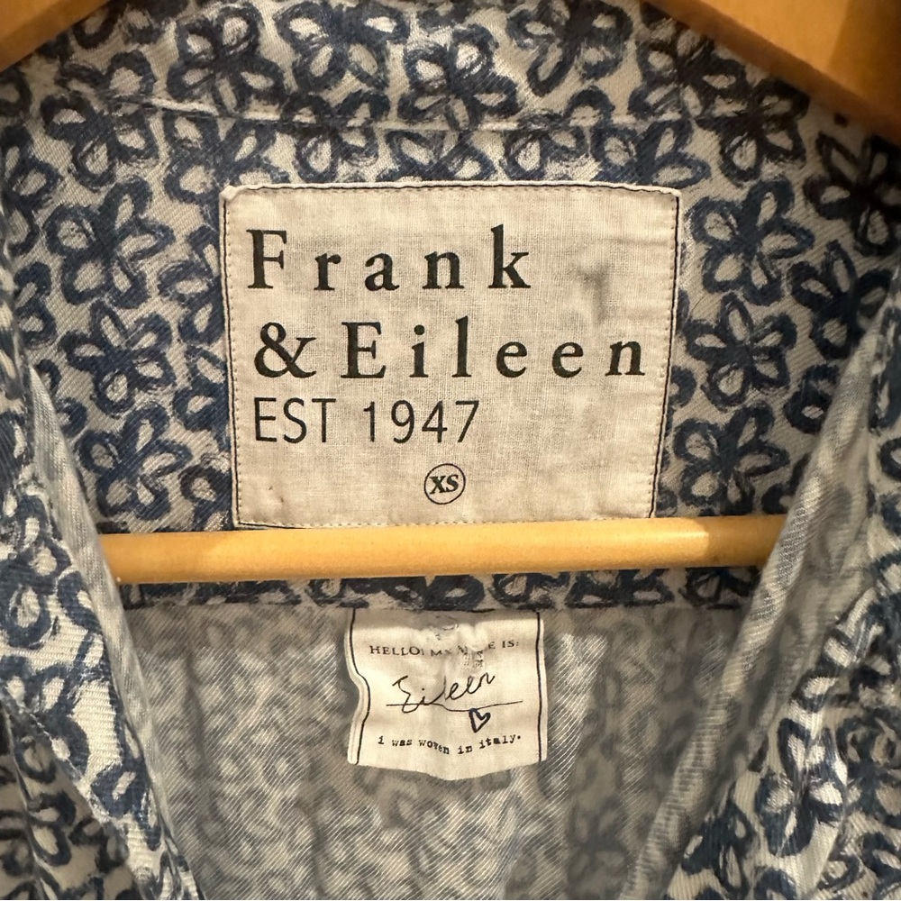 Frank & Eileen Relaxed Button-Up Shirt Blue Mini Floral Modal Size XS - Picture 3 of 5